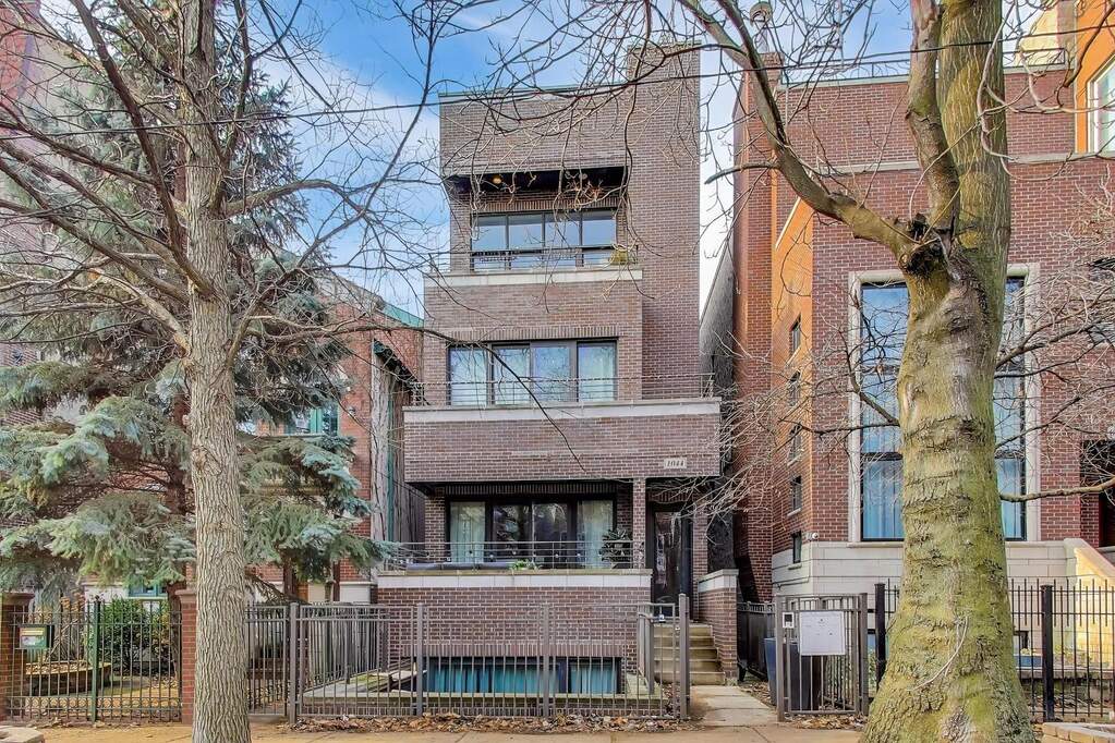 Property photo of 1044 N Wolcott Avenue #3 in Chicago, Illinois