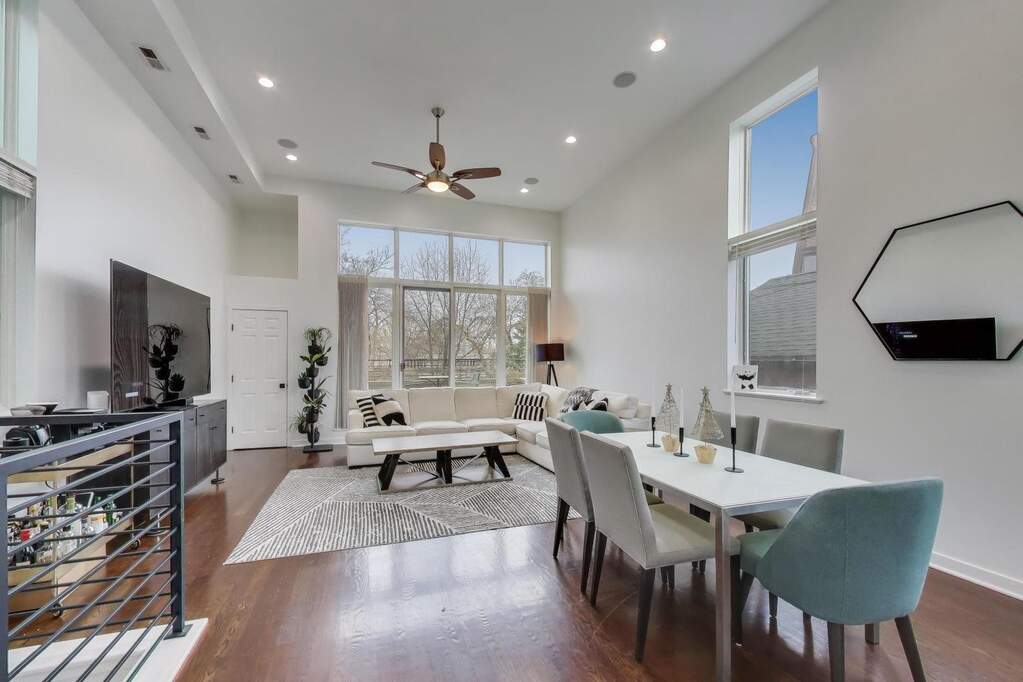 Property gallery photo