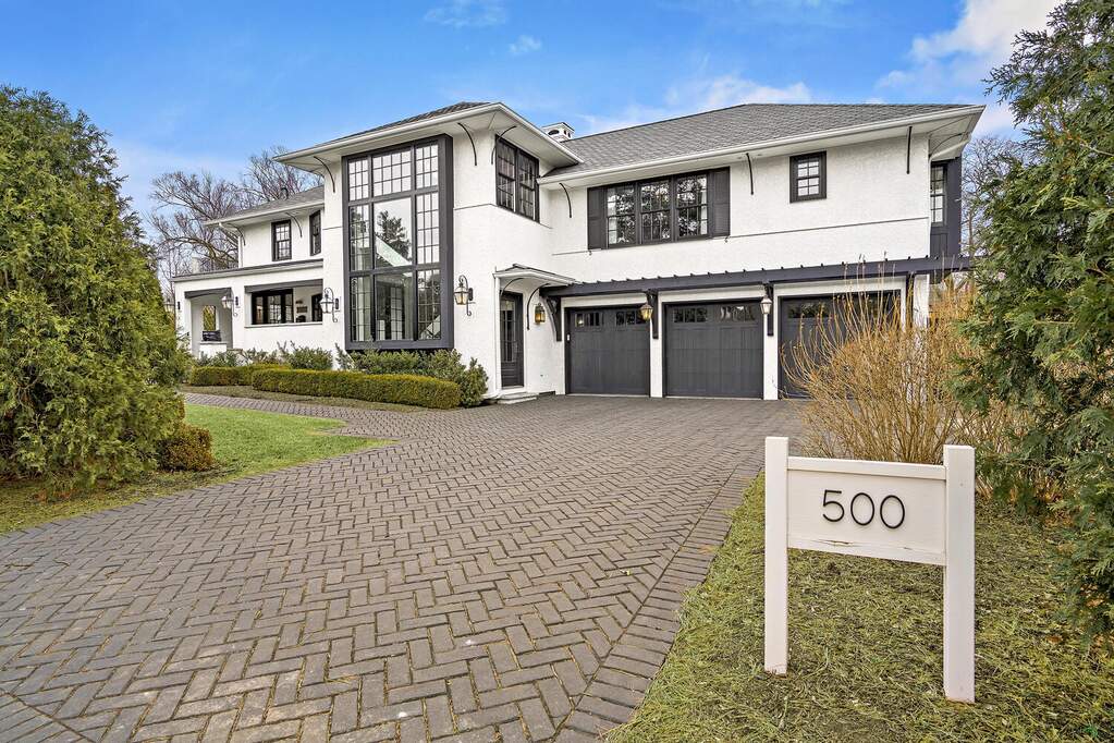 Property photo of 500 S Edgewood Avenue in La Grange, Illinois