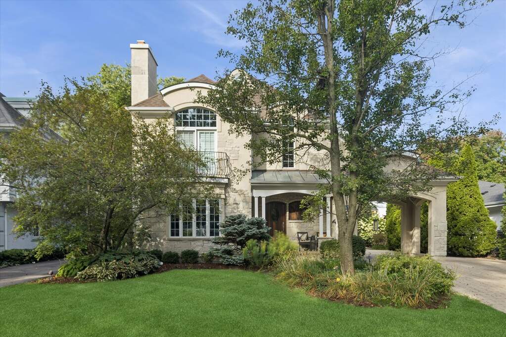 Property photo of 608 S Quincy Street in Hinsdale, Illinois