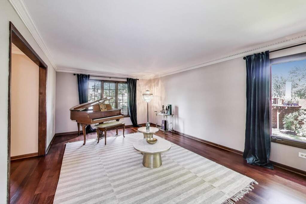 Property gallery photo