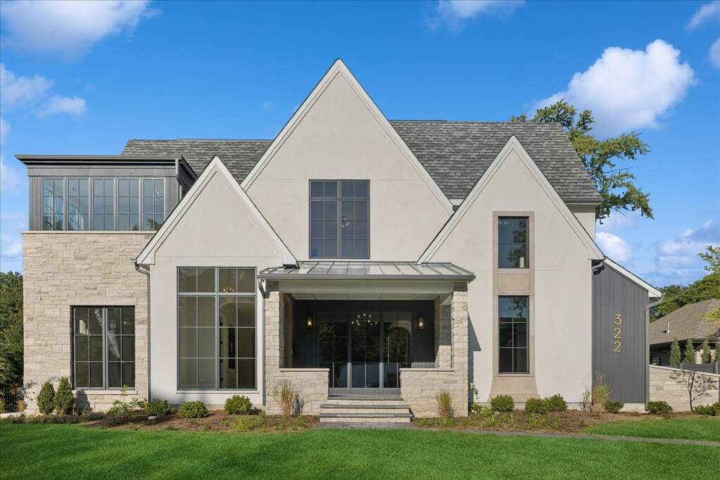 Property photo of 322 N Bruner Street in Hinsdale, Illinois