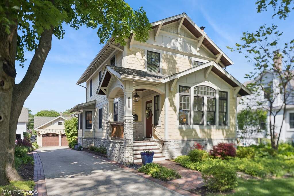 Property photo of 332 S Stone Avenue in La Grange, Illinois