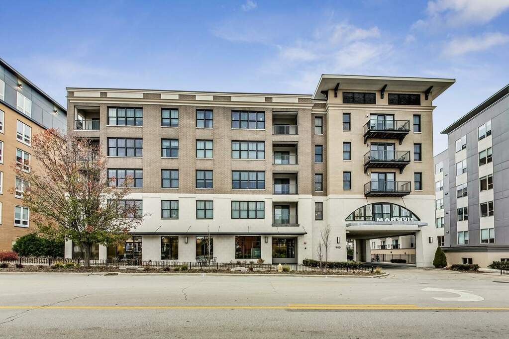 Property photo of 940 Maple Avenue #210 in Downers Grove, Illinois
