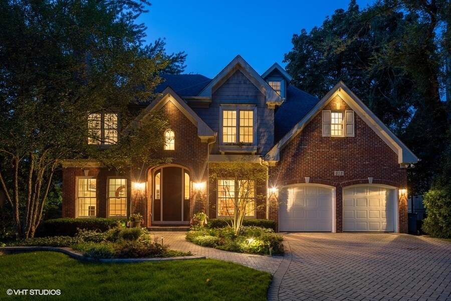 Property photo of 313 W North Street in Hinsdale, Illinois