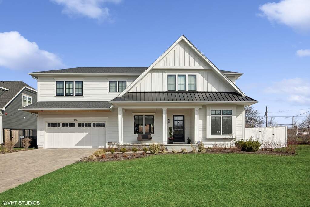 Property photo of 420 Williams Court in Clarendon Hills, Illinois