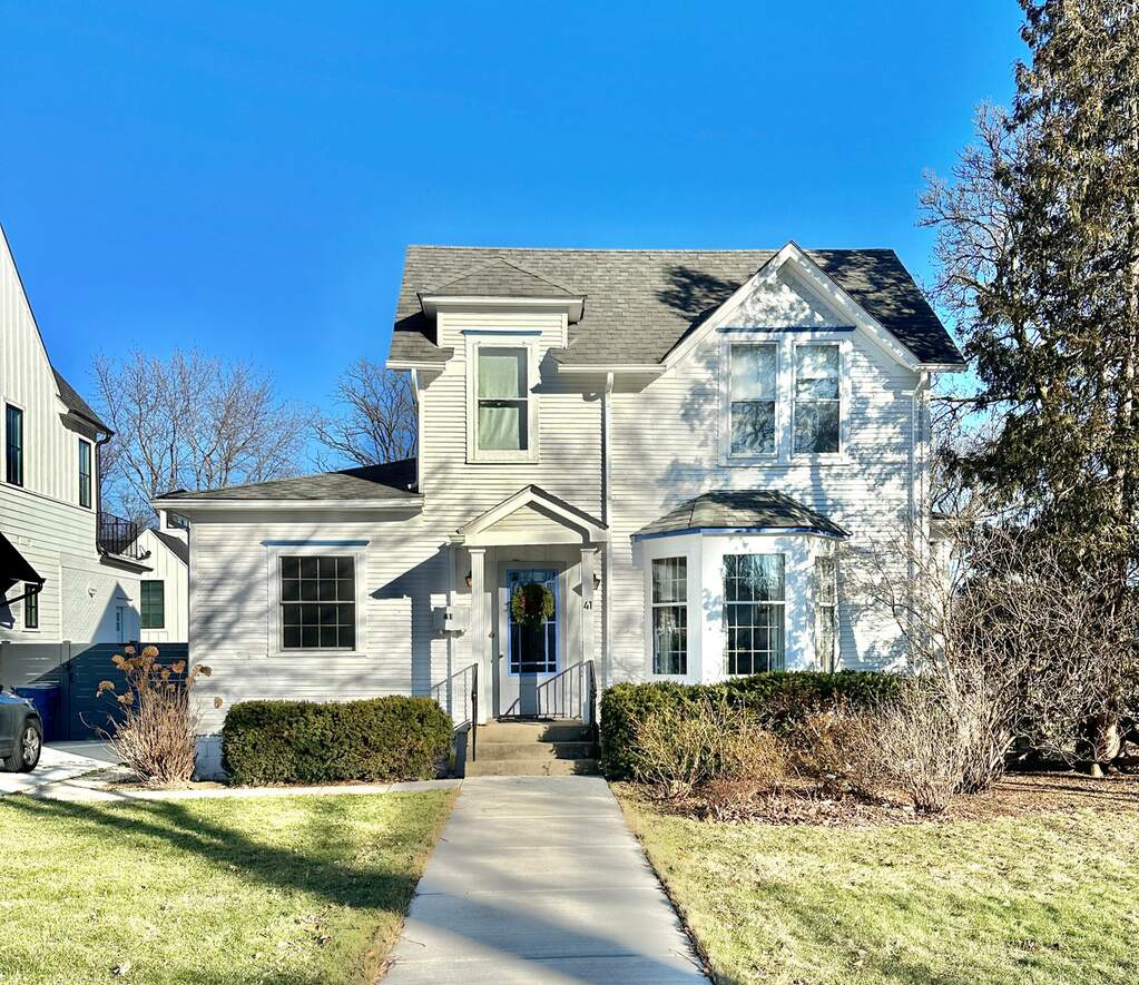 Property photo of 41 S Stough Street in Hinsdale, Illinois