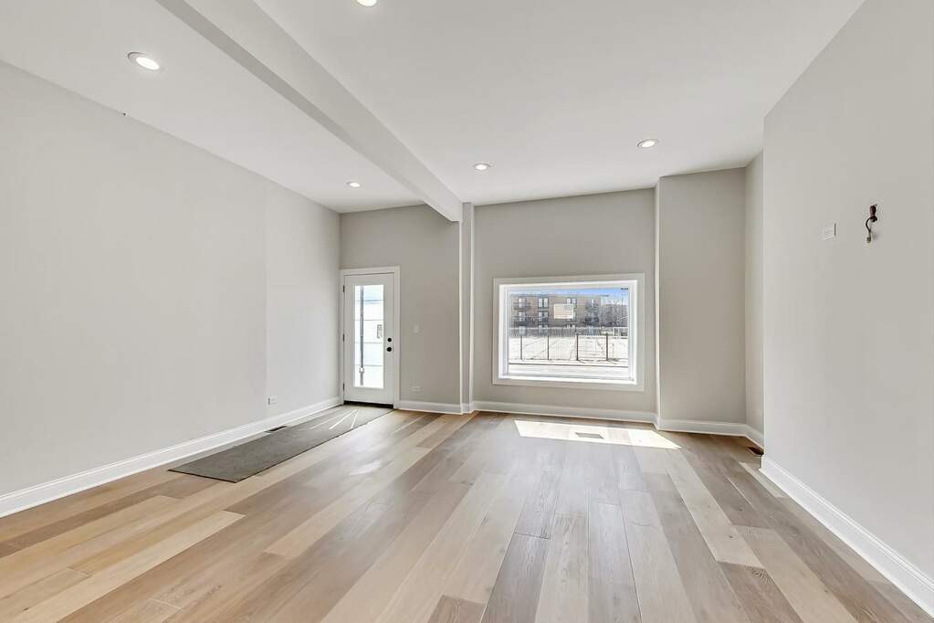 Property gallery photo