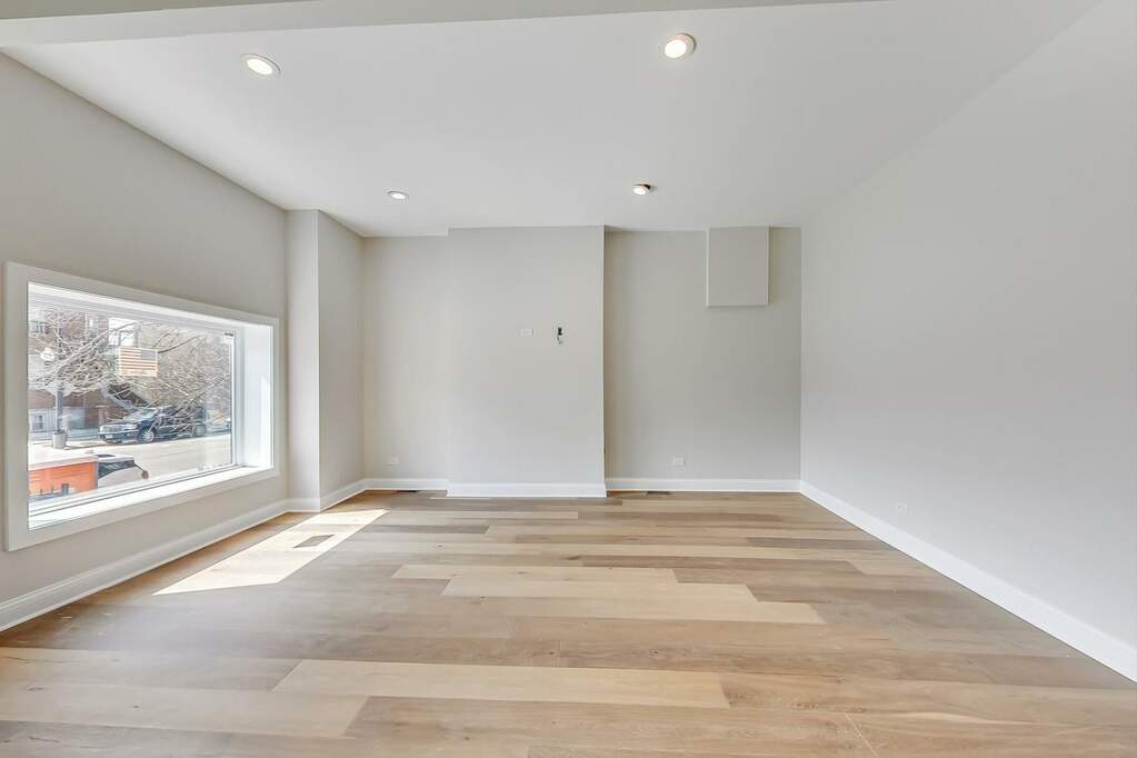 Property gallery photo