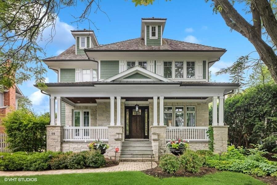 Property photo of 618 Jefferson Street in Hinsdale, Illinois