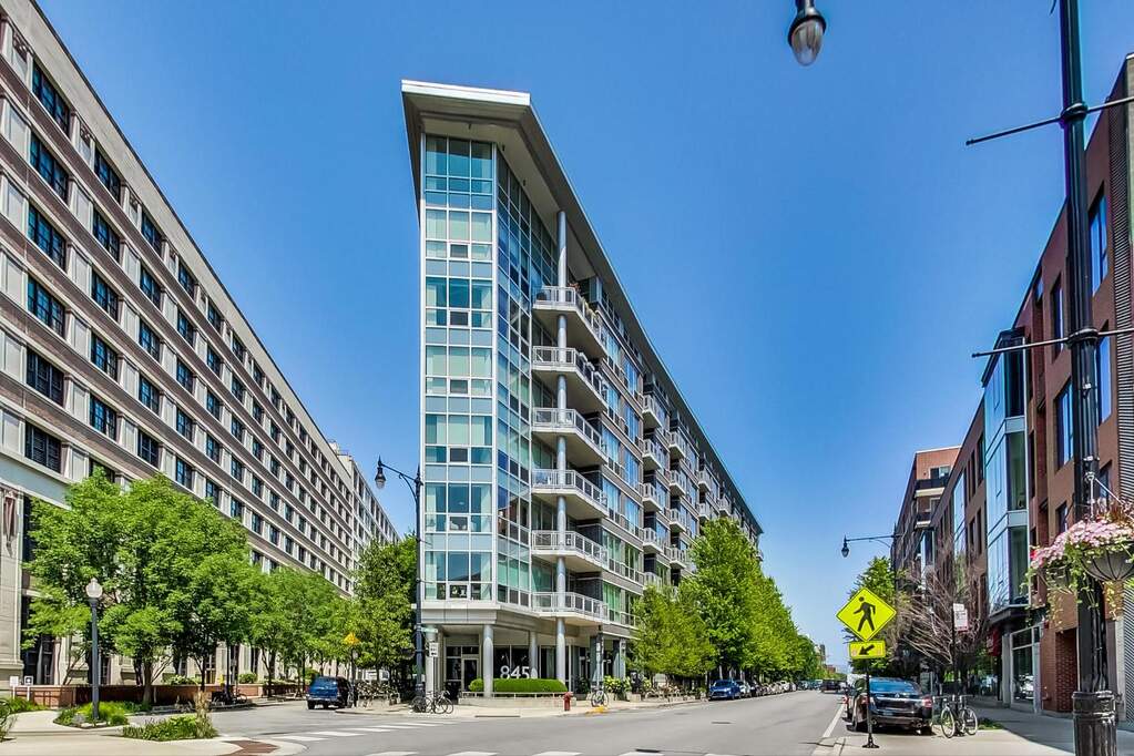 Property photo for confidential Chicago listing MLS 11815359