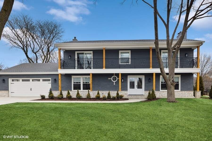 Property photo of 133 Carriage Way Drive in Burr Ridge, Illinois