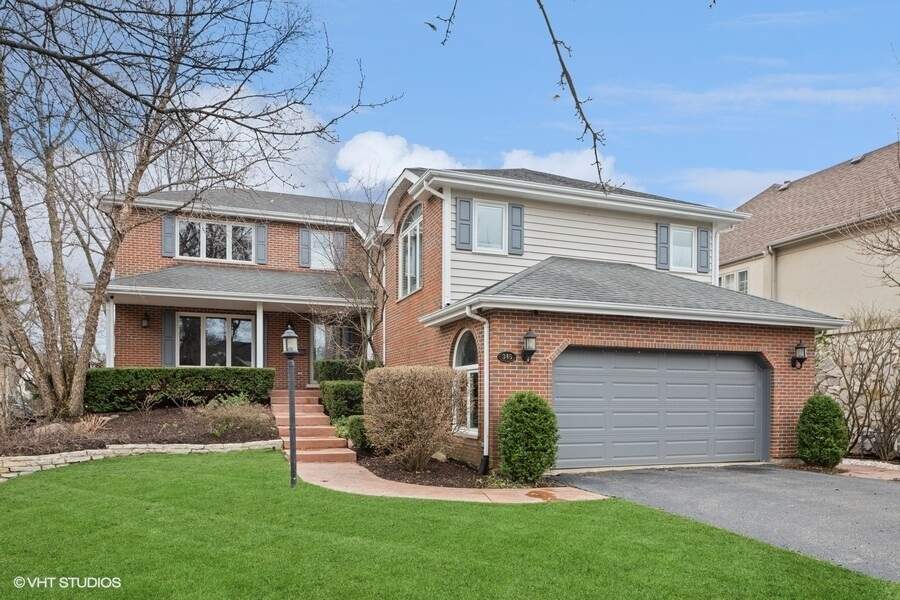 Property photo of 345 Ridge Avenue in Clarendon Hills, Illinois