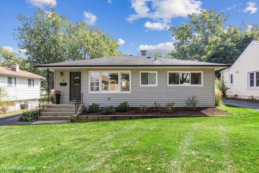 Property photo of 5 2nd Street in Downers Grove, Illinois