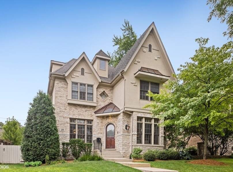 Property photo of 29 S Bruner Street in Hinsdale, Illinois