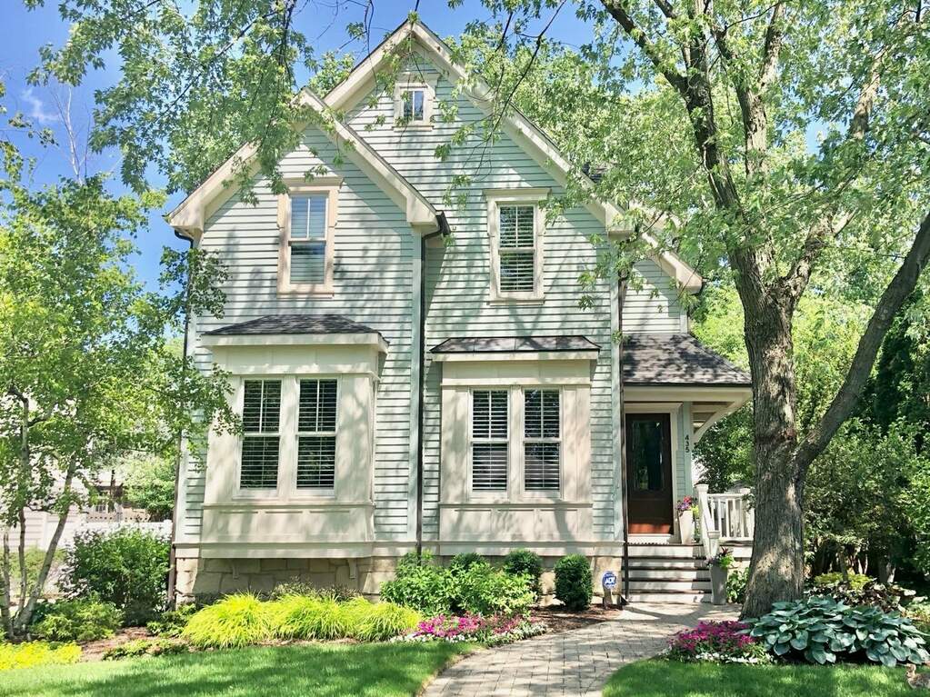 Property photo of 435 S Bodin Street in Hinsdale, Illinois