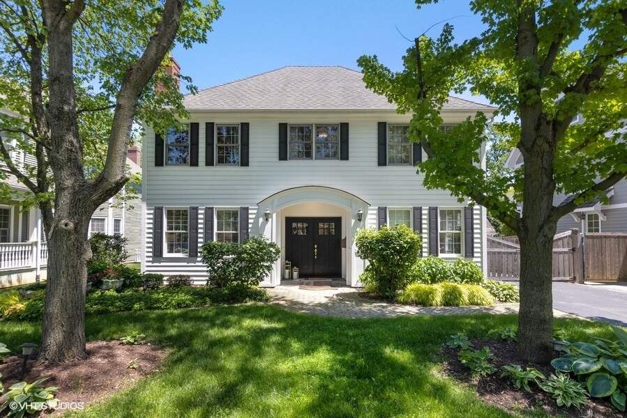 Property photo of 207 S Bodin Street in Hinsdale, Illinois
