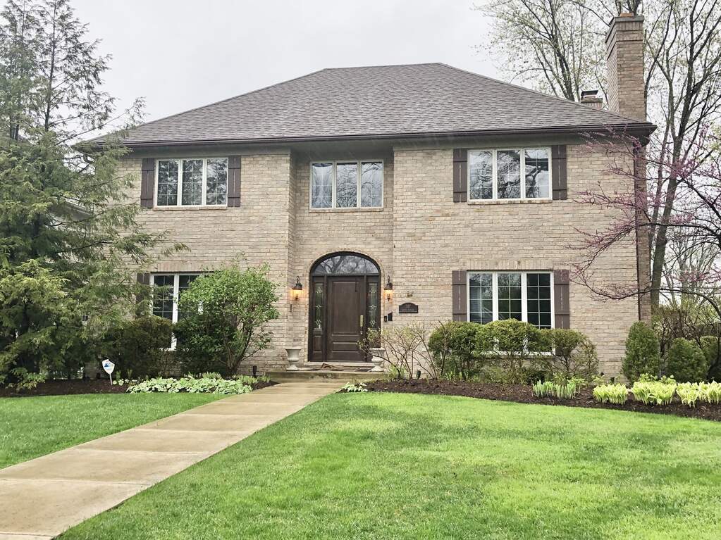Property photo of 707 S Thurlow Street in Hinsdale, Illinois
