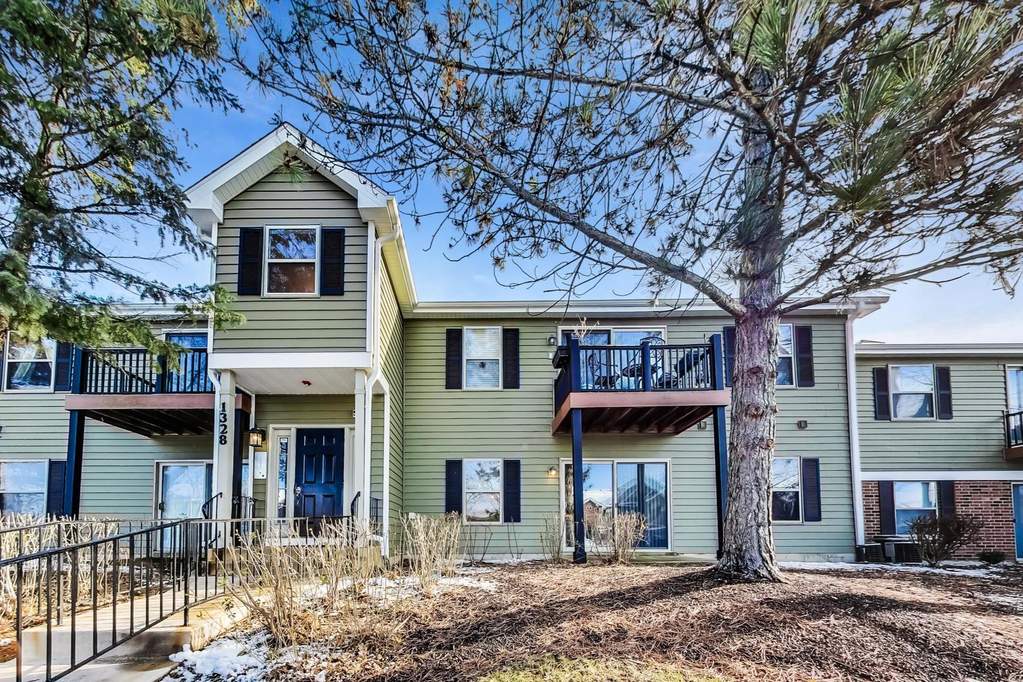 Property photo of 1328 Mc Dowell Road #104 in Naperville, Illinois