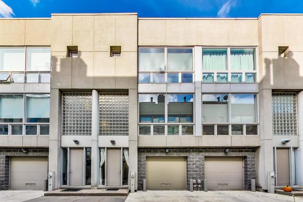 Property photo of 680 N Peoria Street #C in Chicago, Illinois