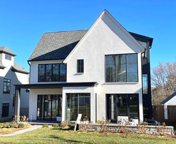 Property photo of 123 N Grant Street in Hinsdale, Illinois