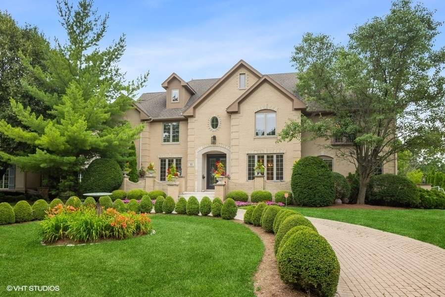 Property photo of 529 Columbia Avenue in Hinsdale, Illinois
