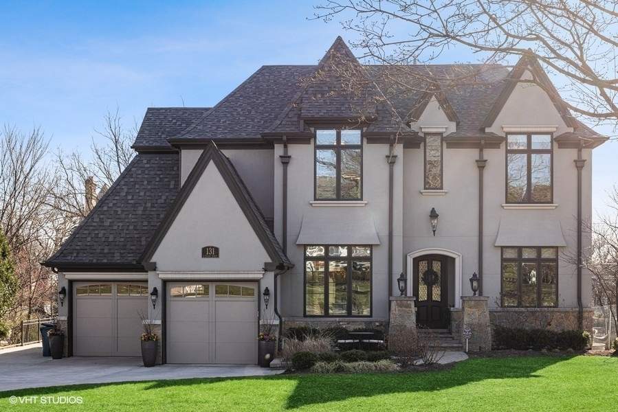 Property photo of 131 N Grant Street in Hinsdale, Illinois