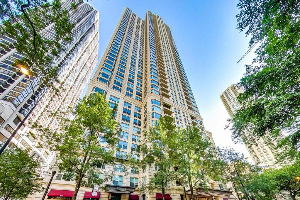 Property photo of 25 E Superior Street #1905 in Chicago, Illinois