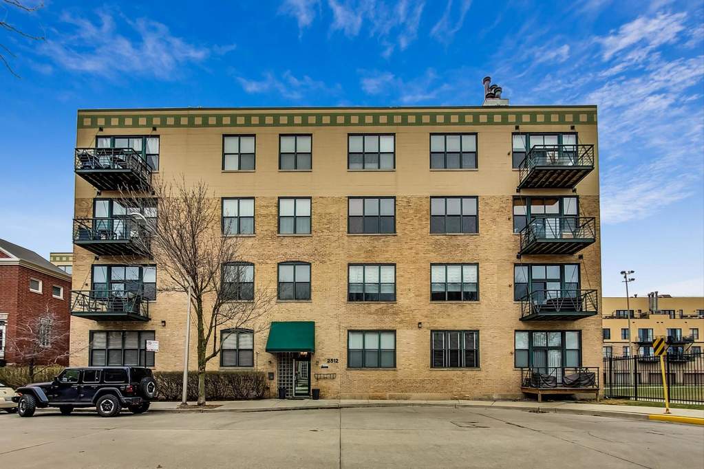 Property photo of 2512 N Bosworth Avenue #309 in Chicago, Illinois