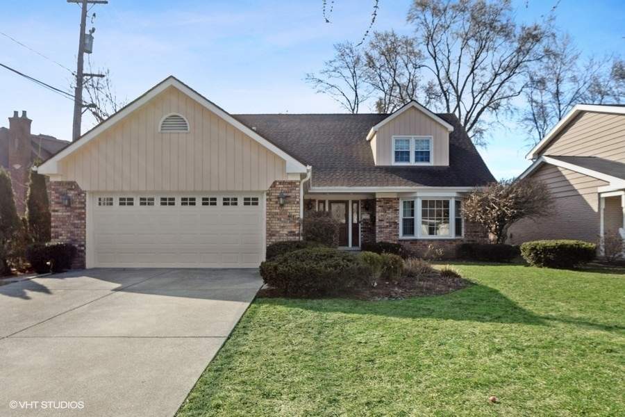 Property photo of 436 Minneola Street in Hinsdale, Illinois