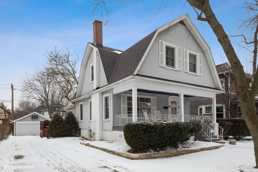 Property photo of 326 S Stone Avenue in La Grange, Illinois