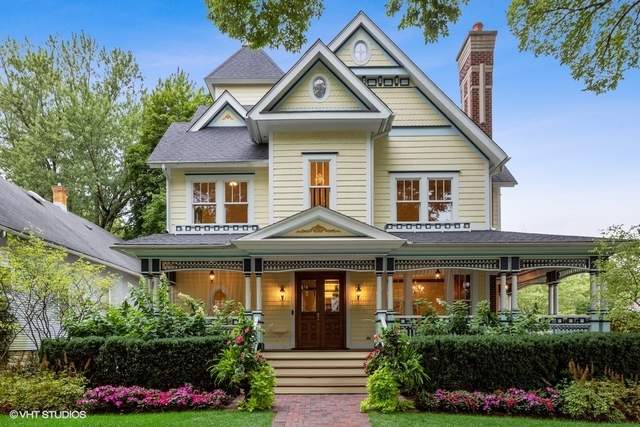 Property photo of 602 S Lincoln Street in Hinsdale, Illinois