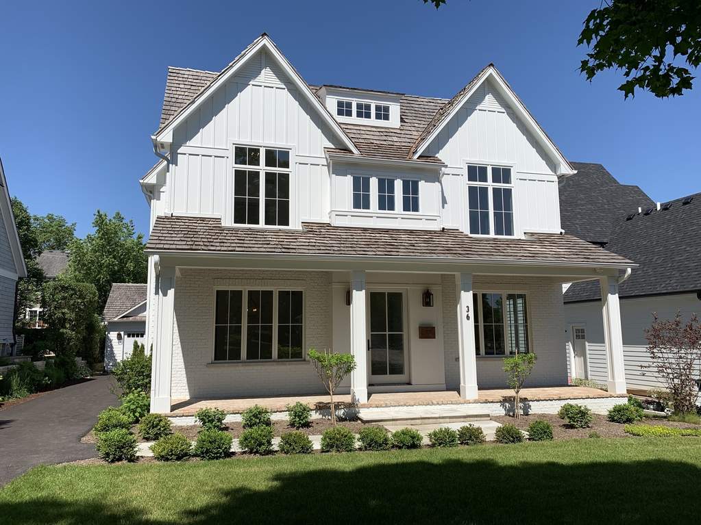 Property photo of 36 Gilbert Avenue in Clarendon Hills, Illinois