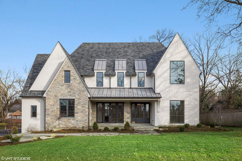 Property photo of 421 N Bruner Place in Hinsdale, Illinois