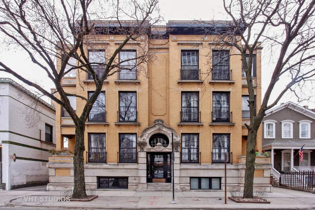 Property photo of 445 W Fullerton Parkway #L-1-A in Chicago, Illinois