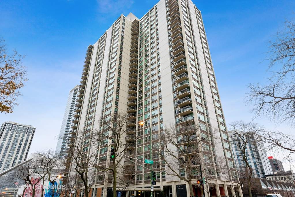 Property photo of 1255 N Sandburg Terrace #410 in Chicago, Illinois