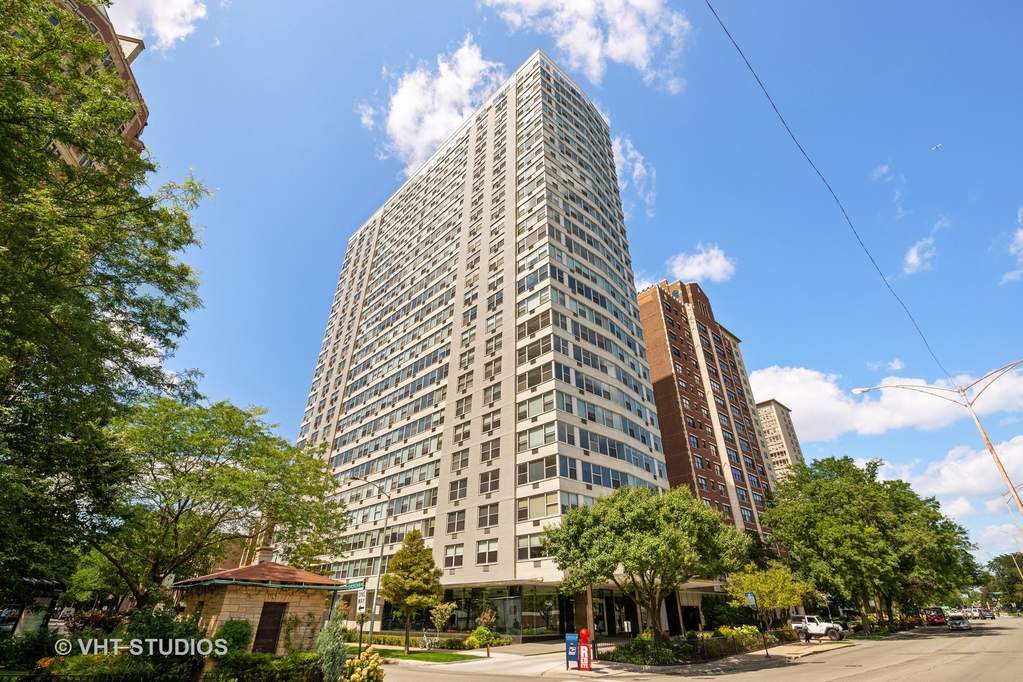 Property photo of 3900 N Lake Shore Drive #18D in Chicago, Illinois