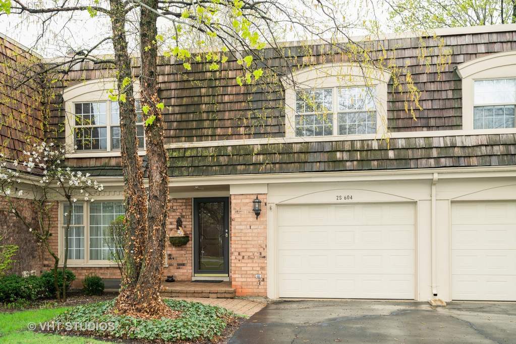 Property photo of 2S604 Chateaux Avenue North in OAK BROOK, Illinois