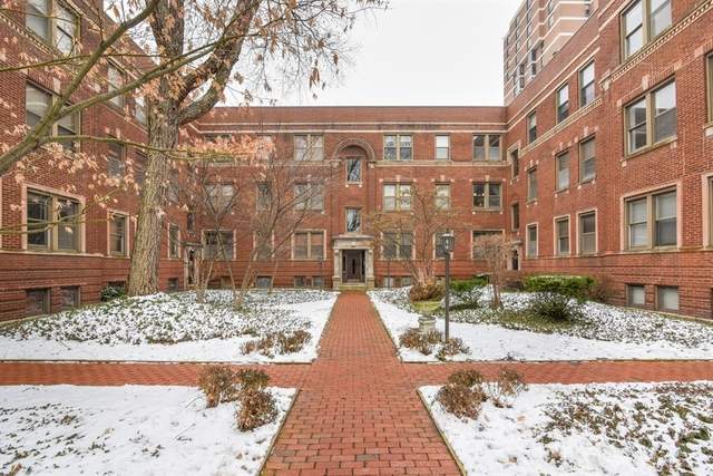 Property photo of 837 W Barry Avenue #3B in CHICAGO, Illinois