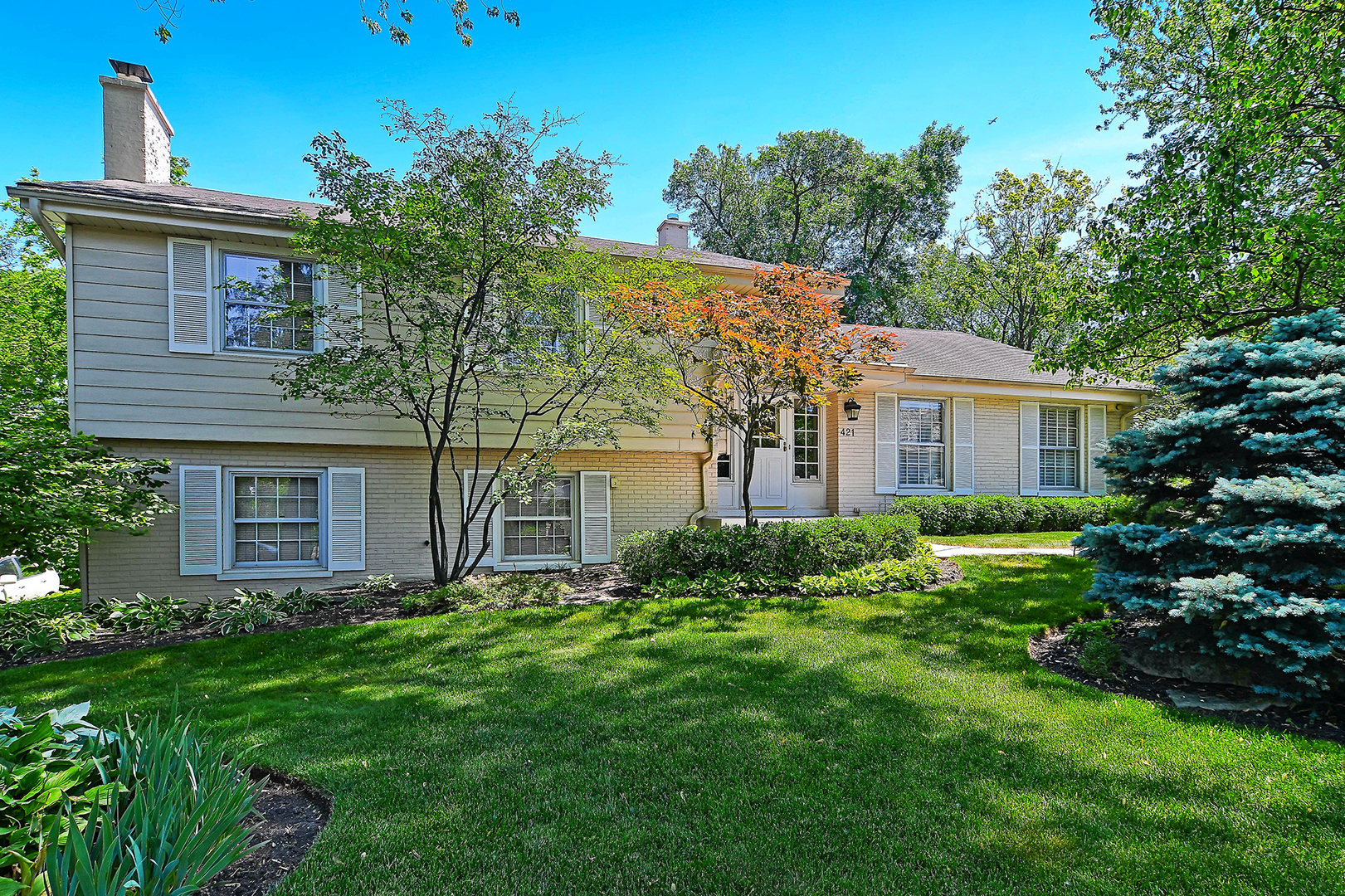 Property photo of 421 Bruner Place in Hinsdale, Illinois