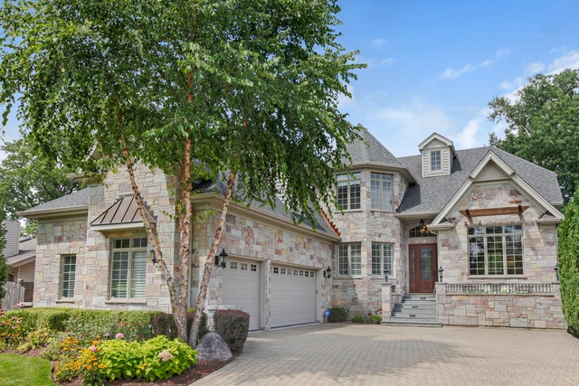 Property photo of 613 Hillside Drive in HINSDALE, Illinois