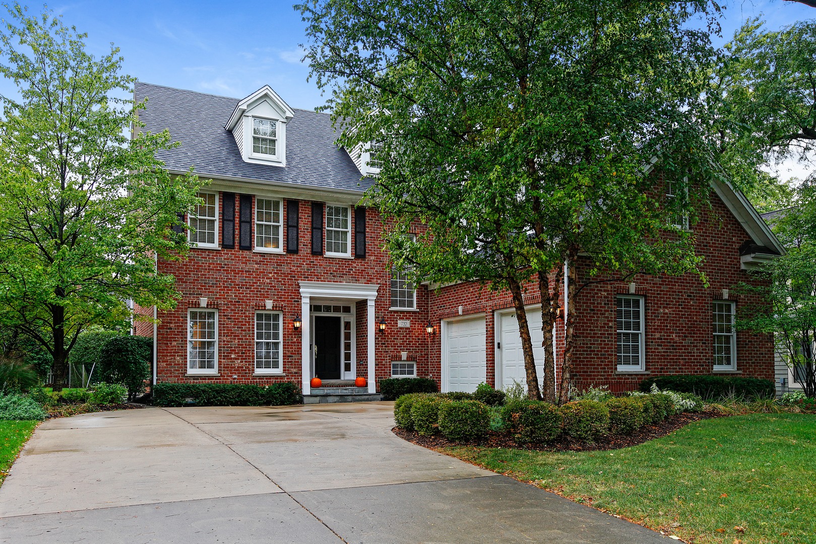 Property photo of 732 S Thurlow Street in Hinsdale, Illinois