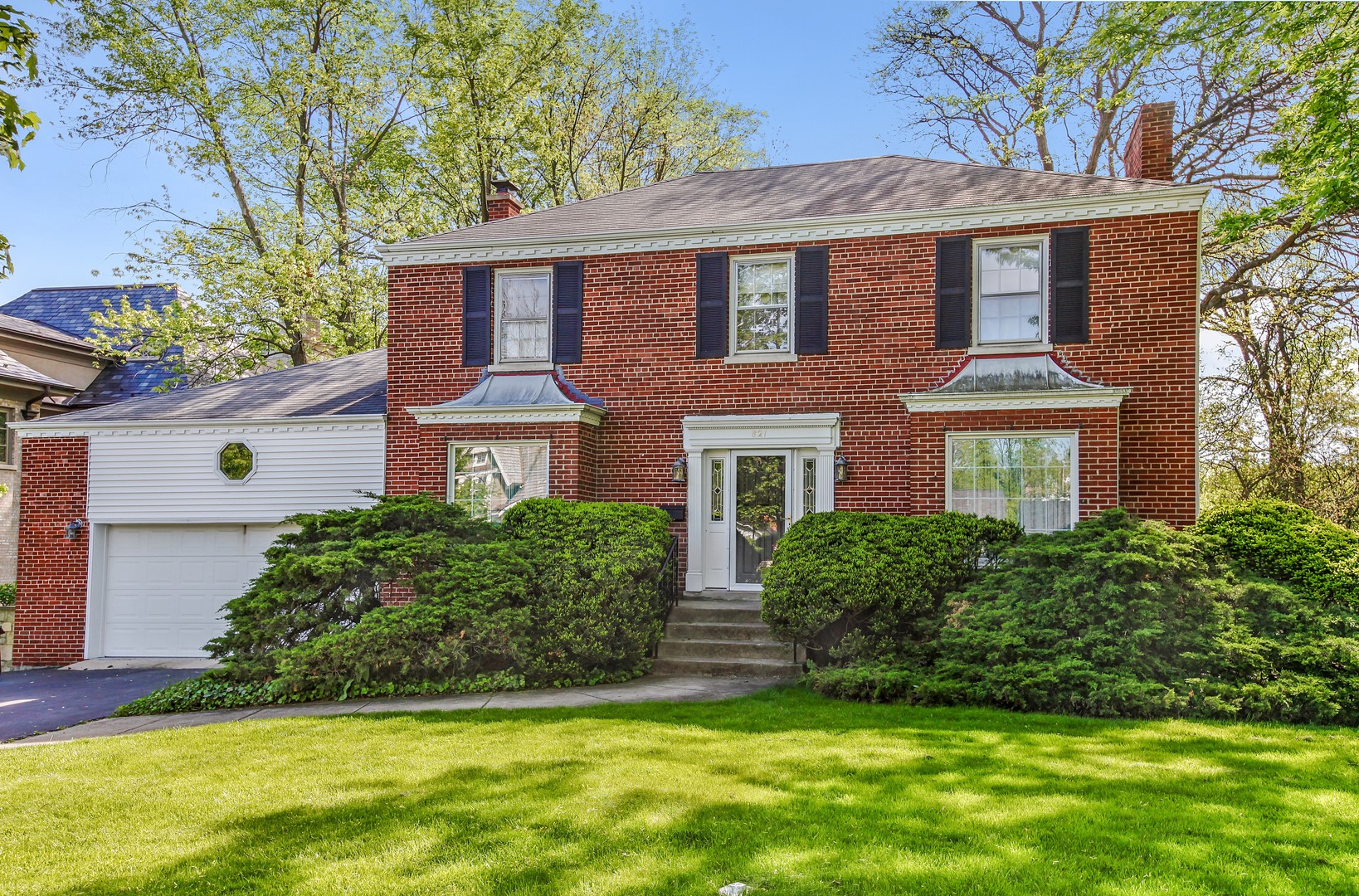 Property photo of 821 S Grant Street in HINSDALE, Illinois