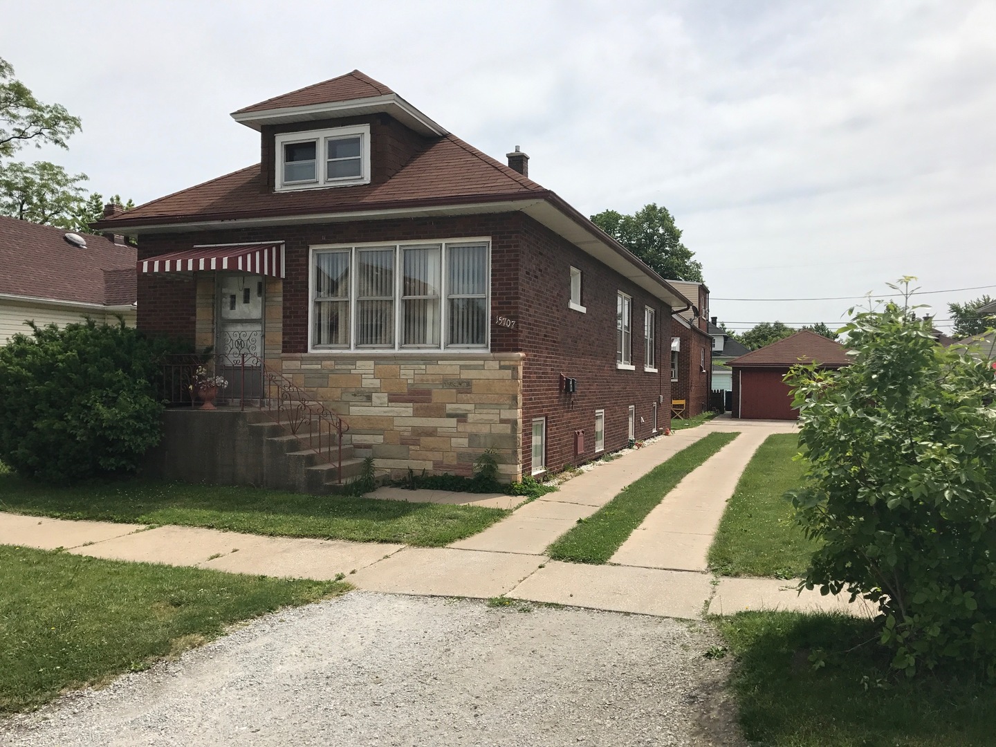 Property photo of 15707 Lowe Avenue in HARVEY, Illinois