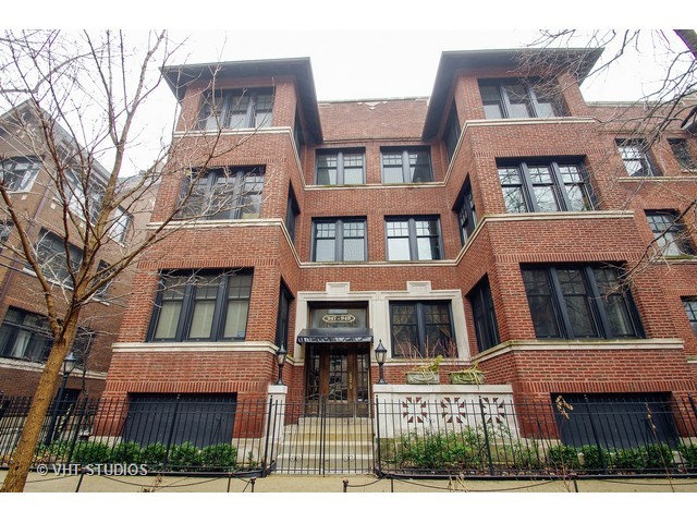 Property photo of 947 W Winona Street #3 in CHICAGO, Illinois