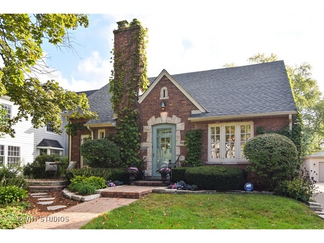 Property photo of 3917 Woodland Avenue in WESTERN SPRINGS, Illinois
