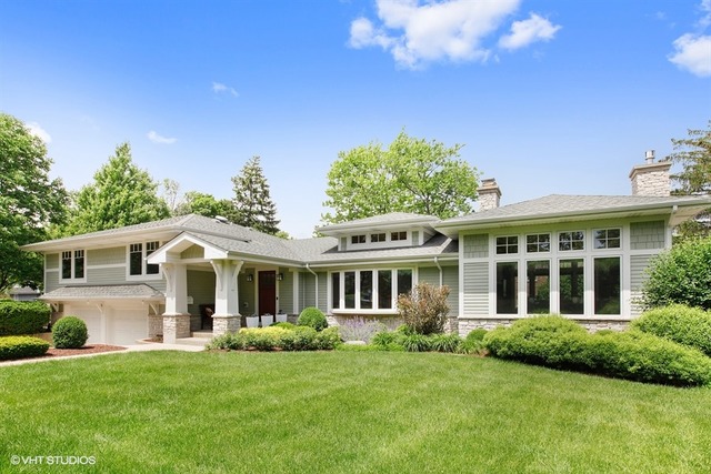 Property photo of 231 Middaugh Road in CLARENDON HILLS, Illinois