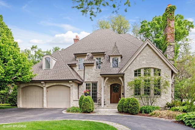 Property photo of 237 W 9th Street in HINSDALE, Illinois