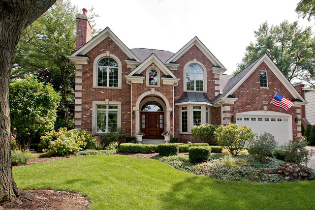 Property photo of 406 W 8th Place in Hinsdale, Illinois