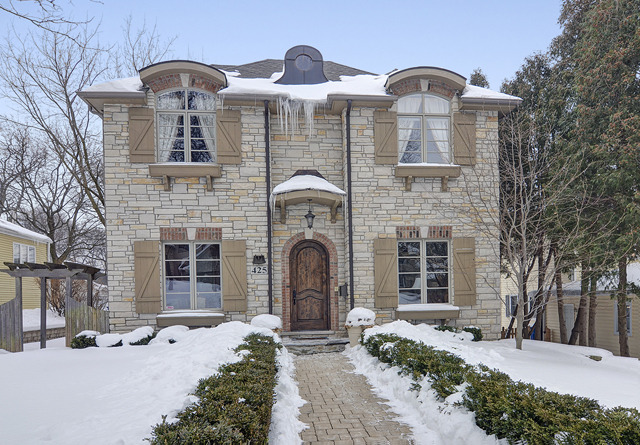 Property photo of 425 S Quincy Street in HINSDALE, Illinois